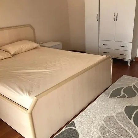 בית אירוח Sengul Villa מרמריס