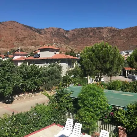בית אירוח Sengul Villa *