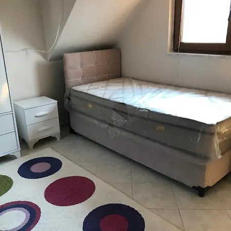 Sengul Villa Gazde/Camere de închiriat
